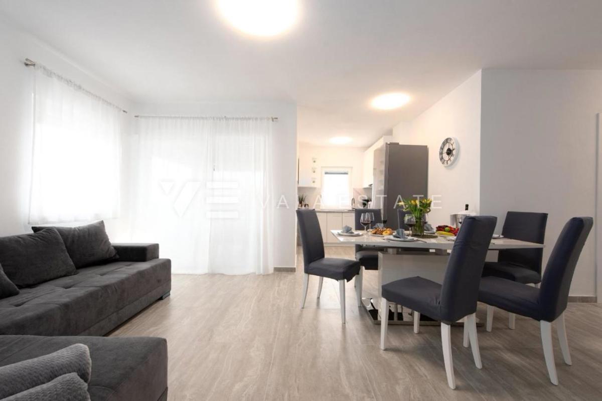 APARTMA NA MIRNI LOKACIJI V BLIŽINI MORJA