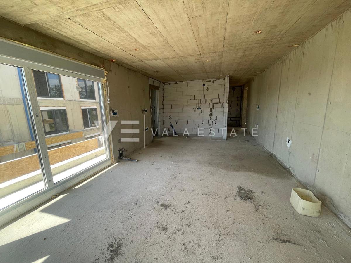 PENTHOUSE APARTMA V NOVOGRADNJI S STREŠNO TERASO IN ODPRTIM POGLEDOM NA MORJE