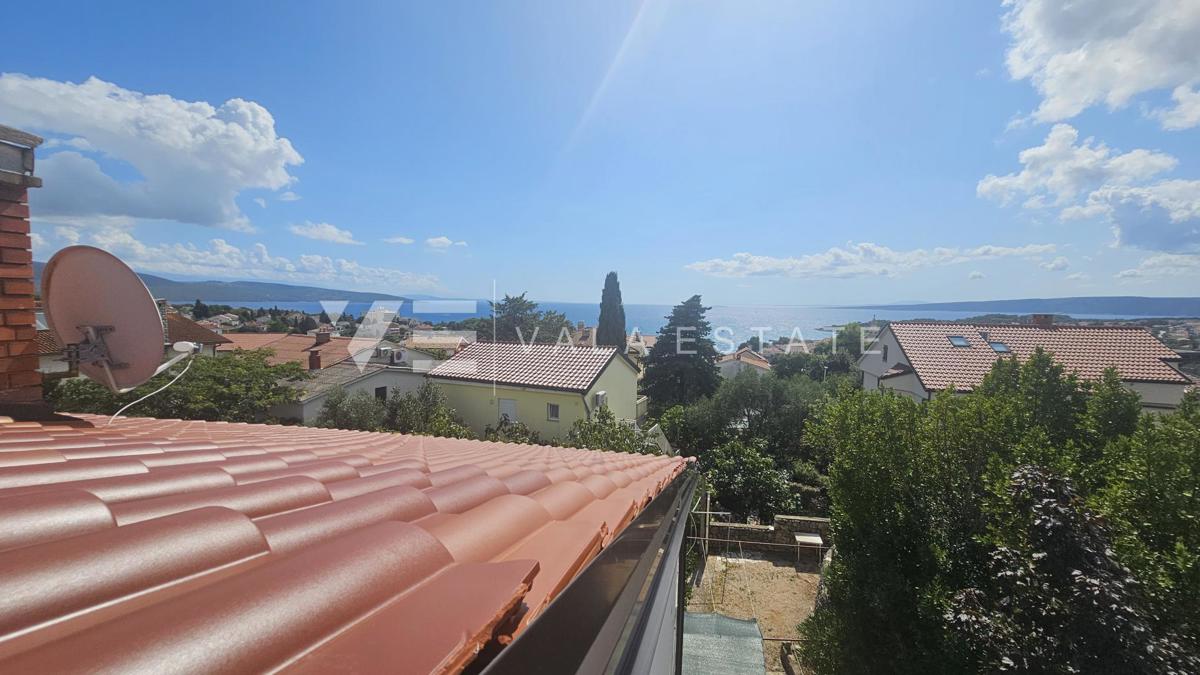 DOPPELHAUS MIT DREI WOHNUNGEN UND MEERBLICK IN STRANDNÄHE