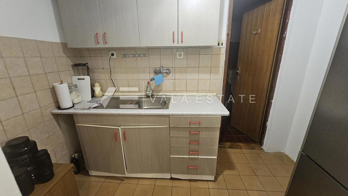 DOPPELHAUS MIT DREI WOHNUNGEN UND MEERBLICK IN STRANDNÄHE