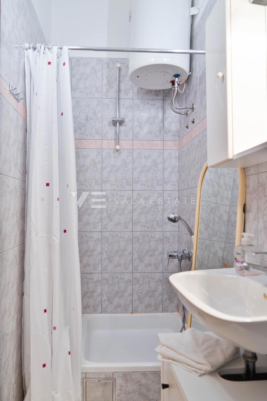 ATRAKTIVNI APARTMA Z ODPRTIM POGLEDOM NA MORJE