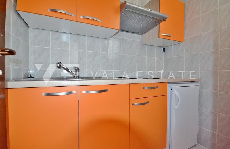 APARTMAJSKA HIŠA - PANSION SA 13 STANOVANJA V ODLIČNO LOKACIJO