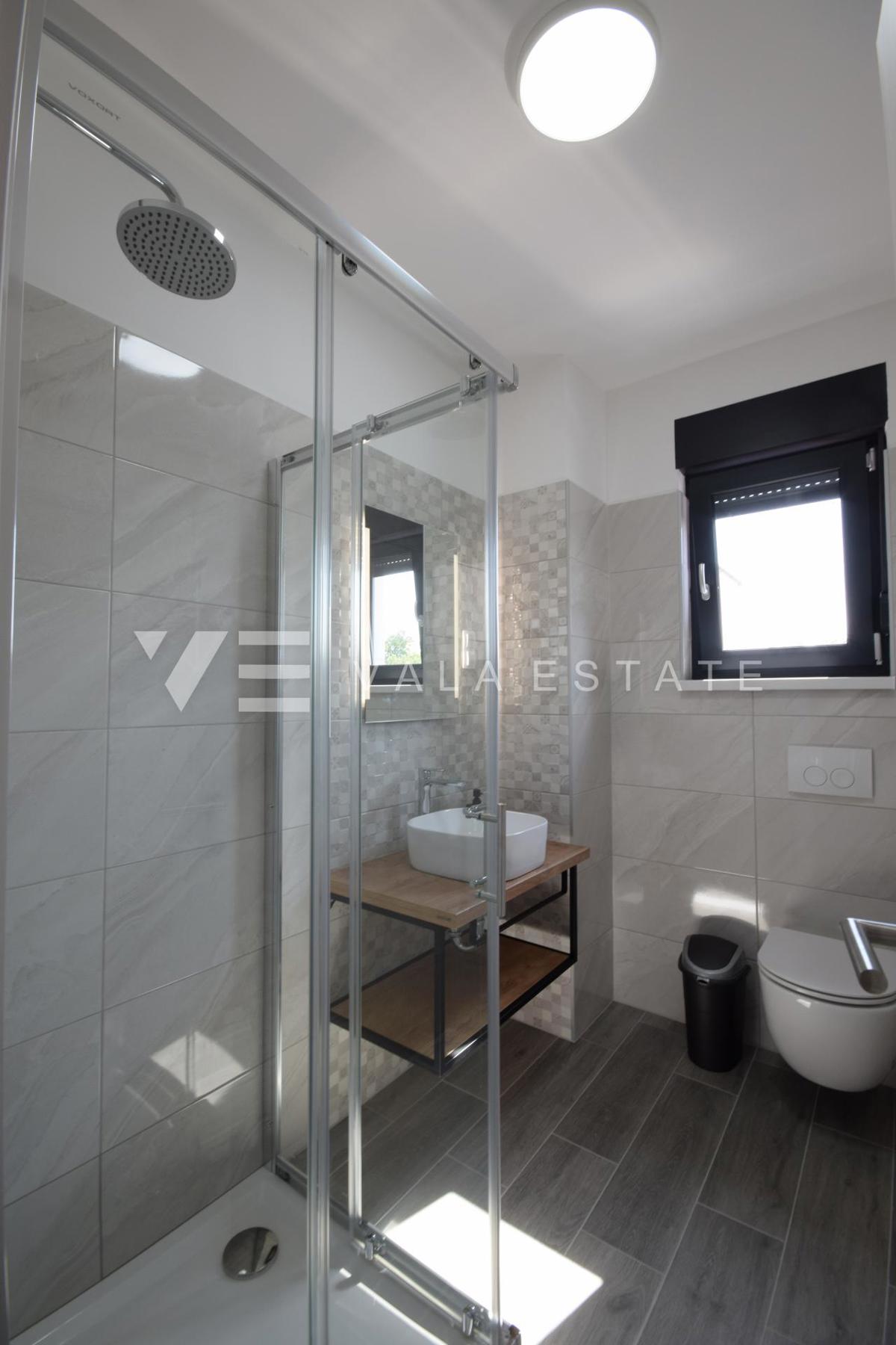 NOVOGRADNJA! SODOBNA NOVA SAMOSTOJNA HIŠA NA ČUDOVITI LOKACIJI, OBKROŽENA Z NARAVO