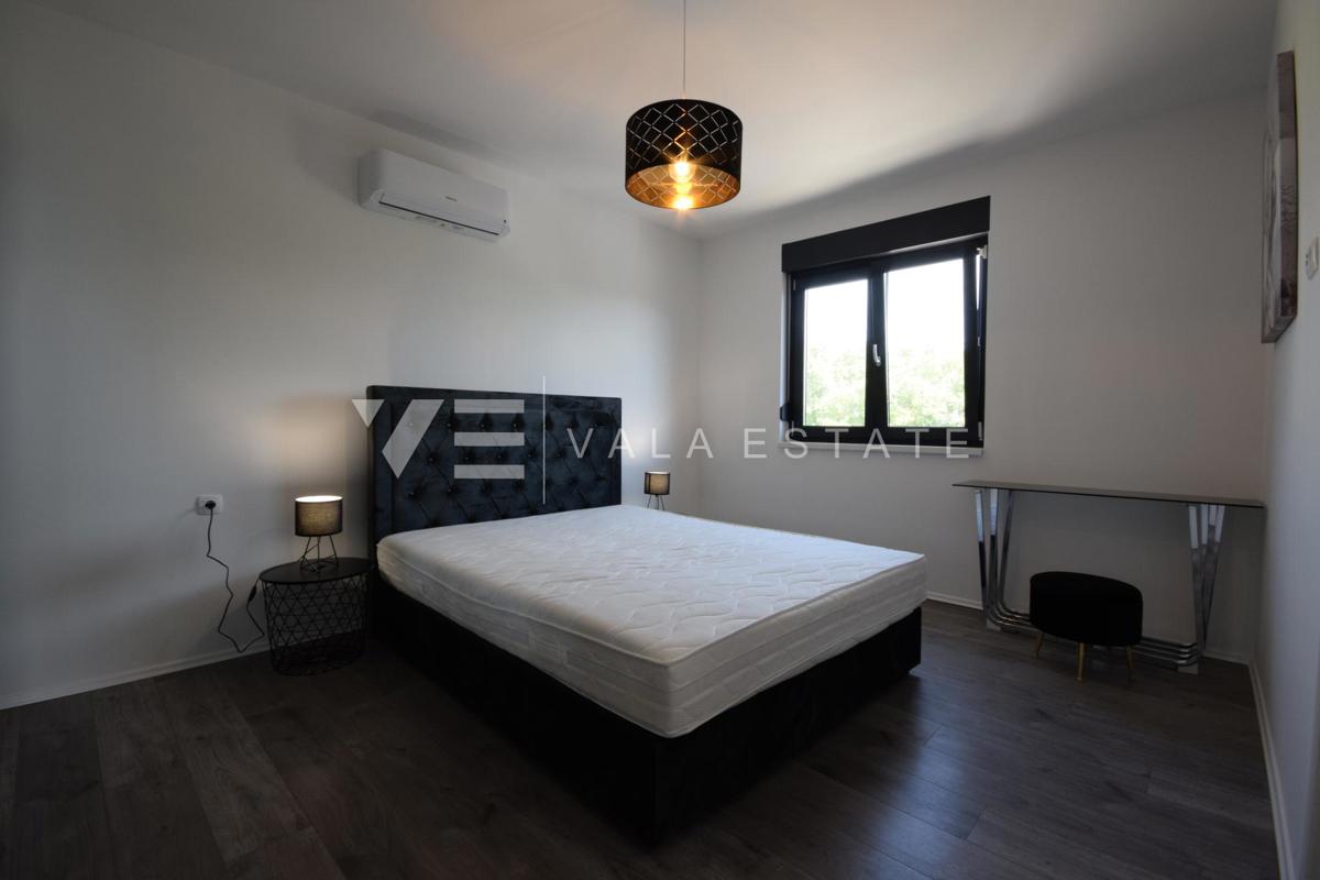 NOVOGRADNJA! SODOBNA NOVA SAMOSTOJNA HIŠA NA ČUDOVITI LOKACIJI, OBKROŽENA Z NARAVO