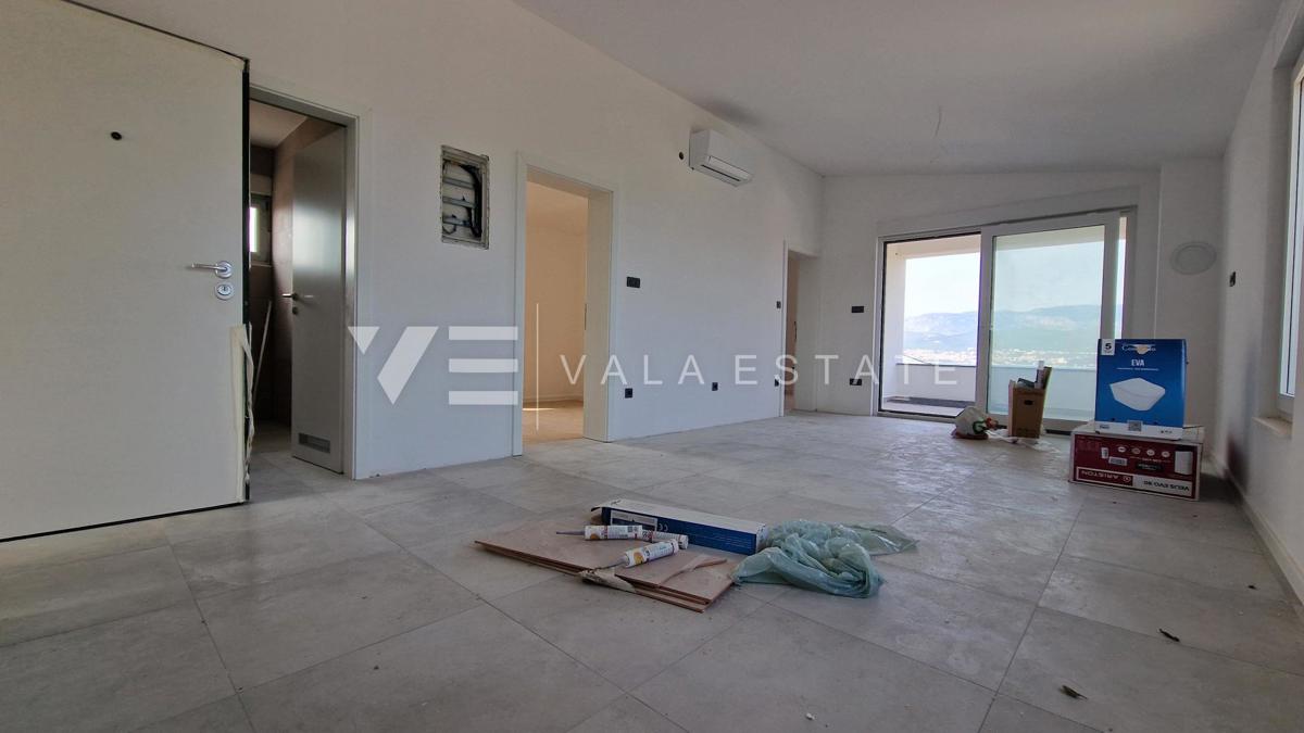 APARTMA V NOVOGRADNJI S POGLEDOM NA MORJE