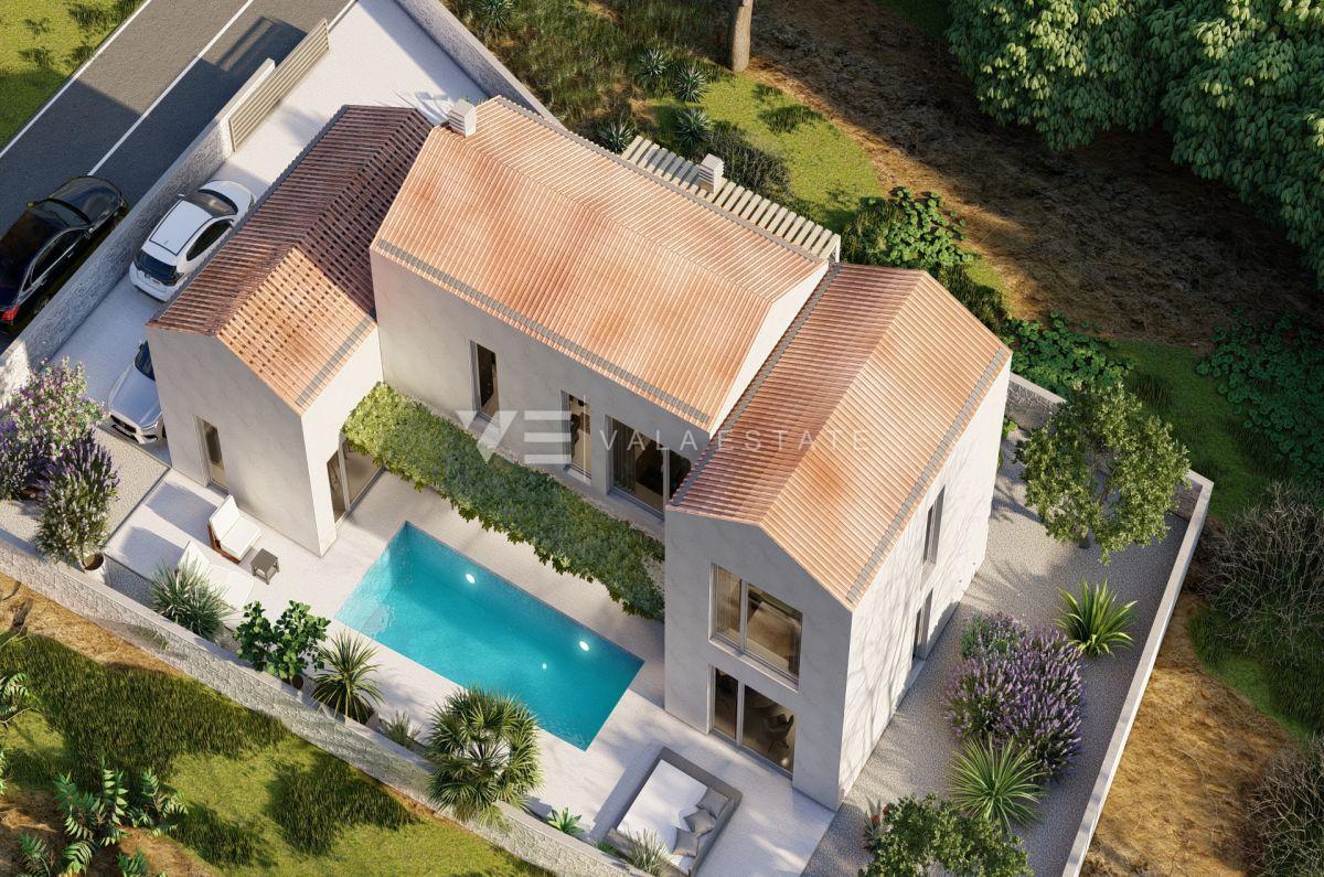 ZAZIDLJIVO ZEMLJIŠČE S PROJEKTNO DOKUMENTACIJO NA MIRNI PODEŽELSKI LOKACIJI