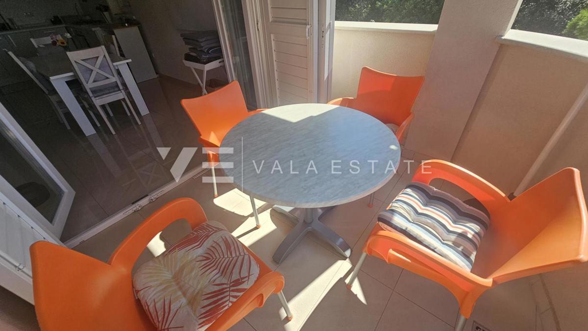 UDOBNI PENTHOUSE APARTMA V BLIŽINI PLAŽE IN CENTRA