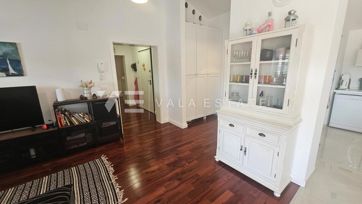 UDOBNI PENTHOUSE APARTMA V BLIŽINI PLAŽE IN CENTRA