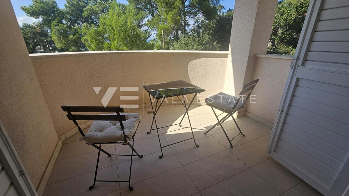 UDOBNI PENTHOUSE APARTMA V BLIŽINI PLAŽE IN CENTRA