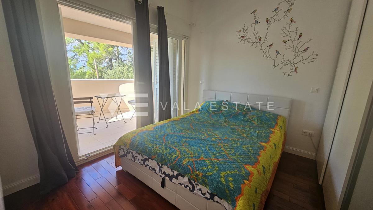 UDOBNI PENTHOUSE APARTMA V BLIŽINI PLAŽE IN CENTRA