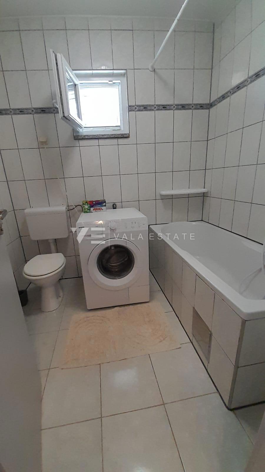 OPREMLJENI APARTMA V BLIŽINI MORJA IN CENTRA