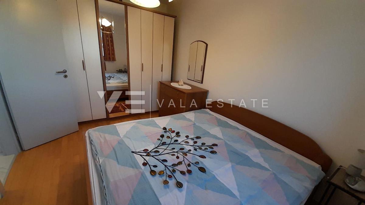 OPREMLJENI APARTMA V BLIŽINI MORJA IN CENTRA