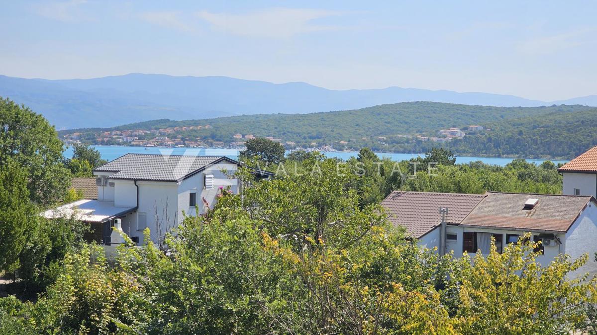 DVOSOBNI APARTMA V PRVEM NADSTROPJU NOVOGRADNJE