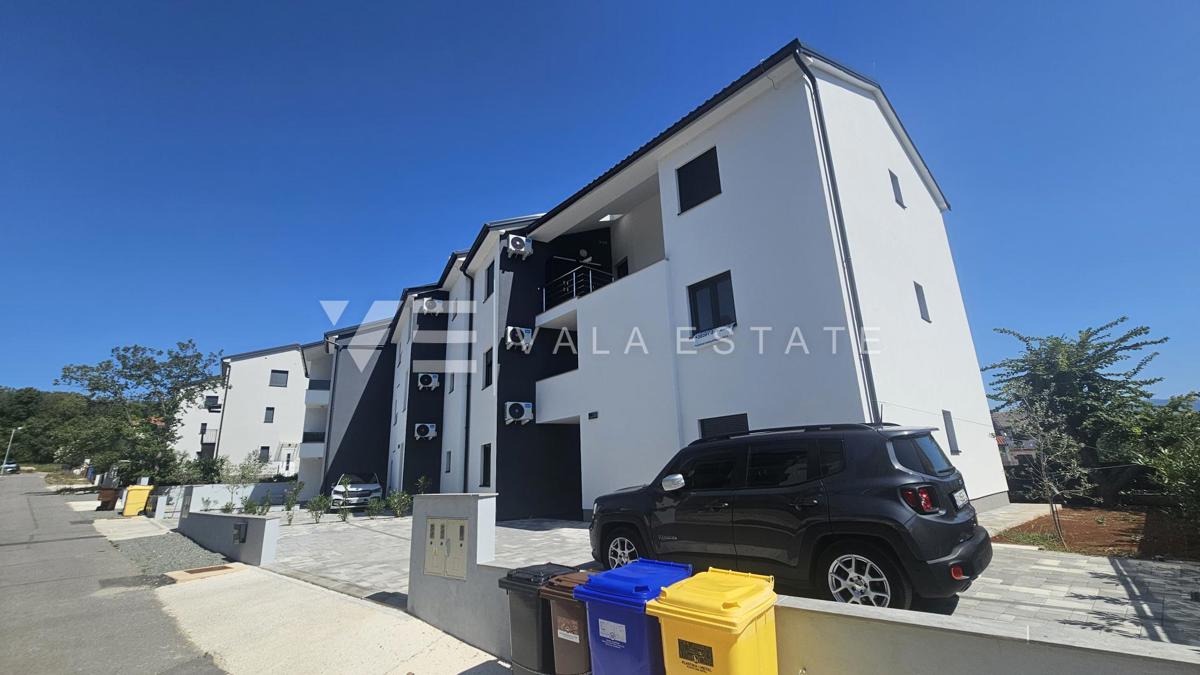 DVOSOBNI APARTMA V PRVEM NADSTROPJU NOVOGRADNJE
