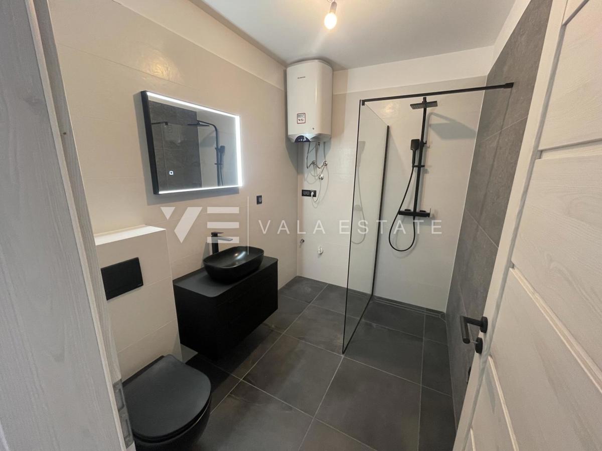 APARTMA NA MIRNI LOKACIJI S POGLEDOM NA MORJE