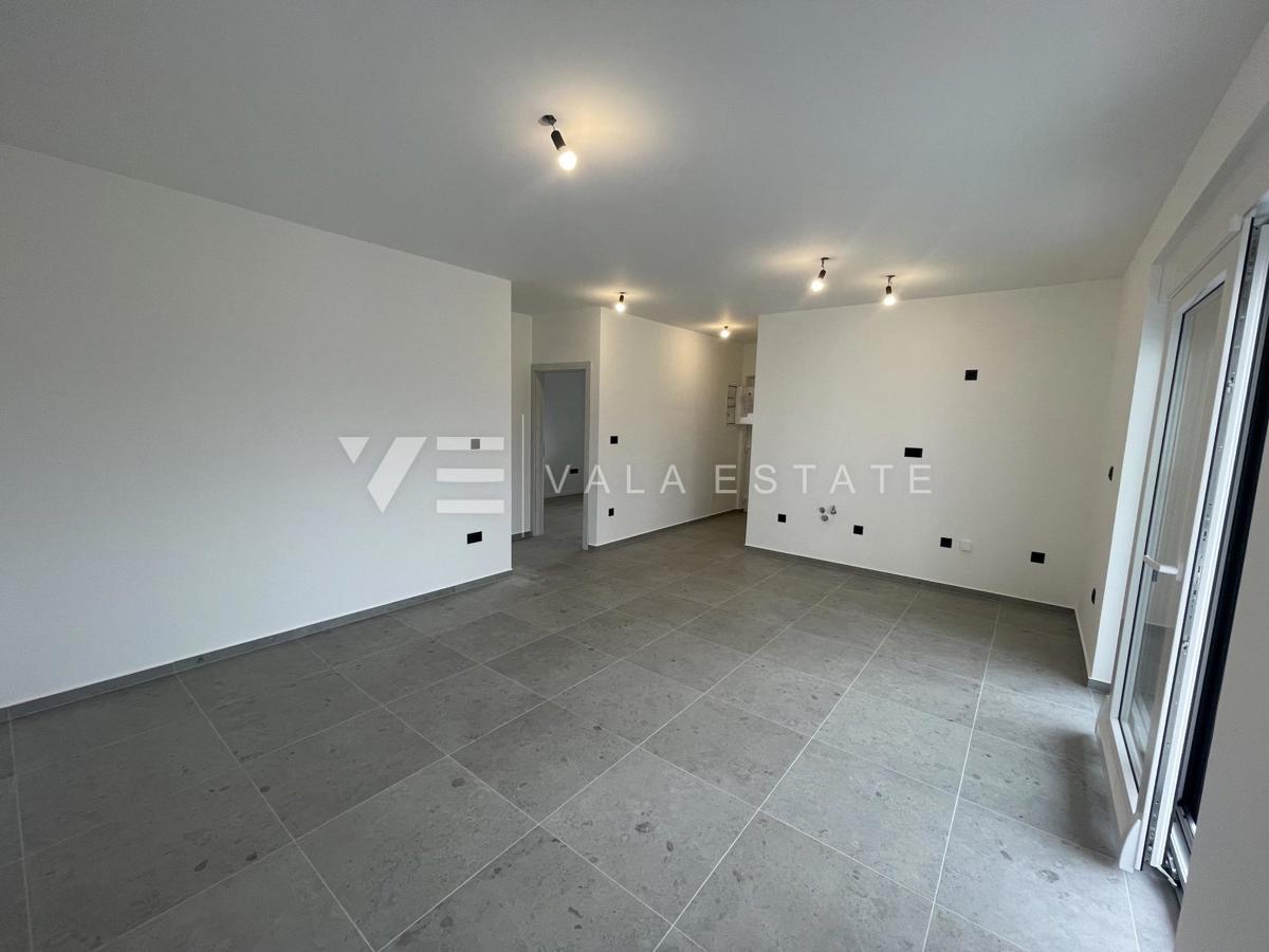 APARTMA NA MIRNI LOKACIJI S POGLEDOM NA MORJE