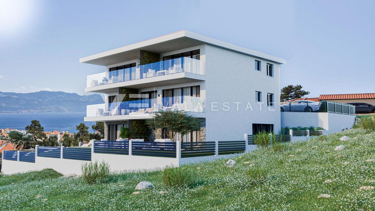 MODEREN APARTMA Z ODPRTIM POGLEDOM NA MORJE Z DODATNIM APARTMAJEM V PRITLIČJ