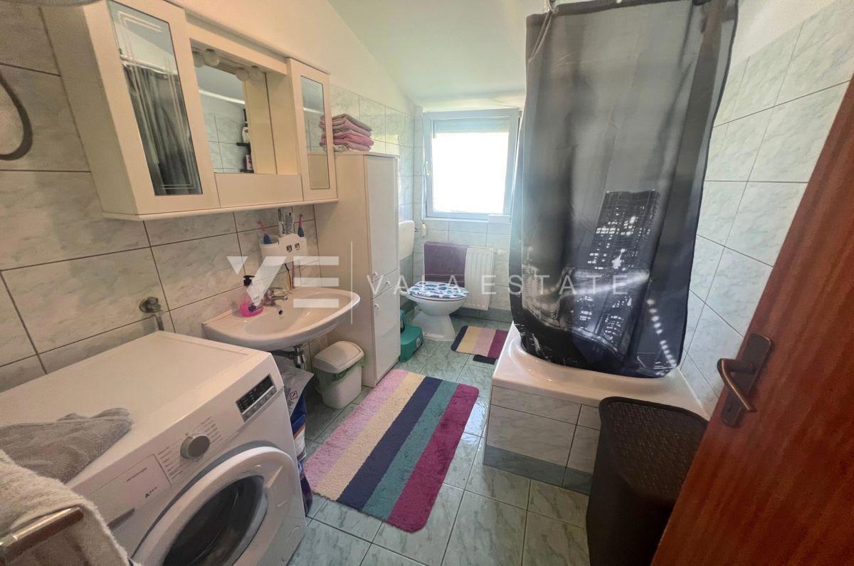 APARTMA Z POGLEDOM NA MORJE V BLIŽINI PLAŽE