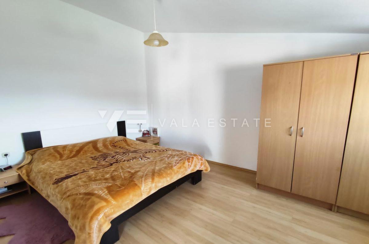 APARTMA Z POGLEDOM NA MORJE V BLIŽINI PLAŽE