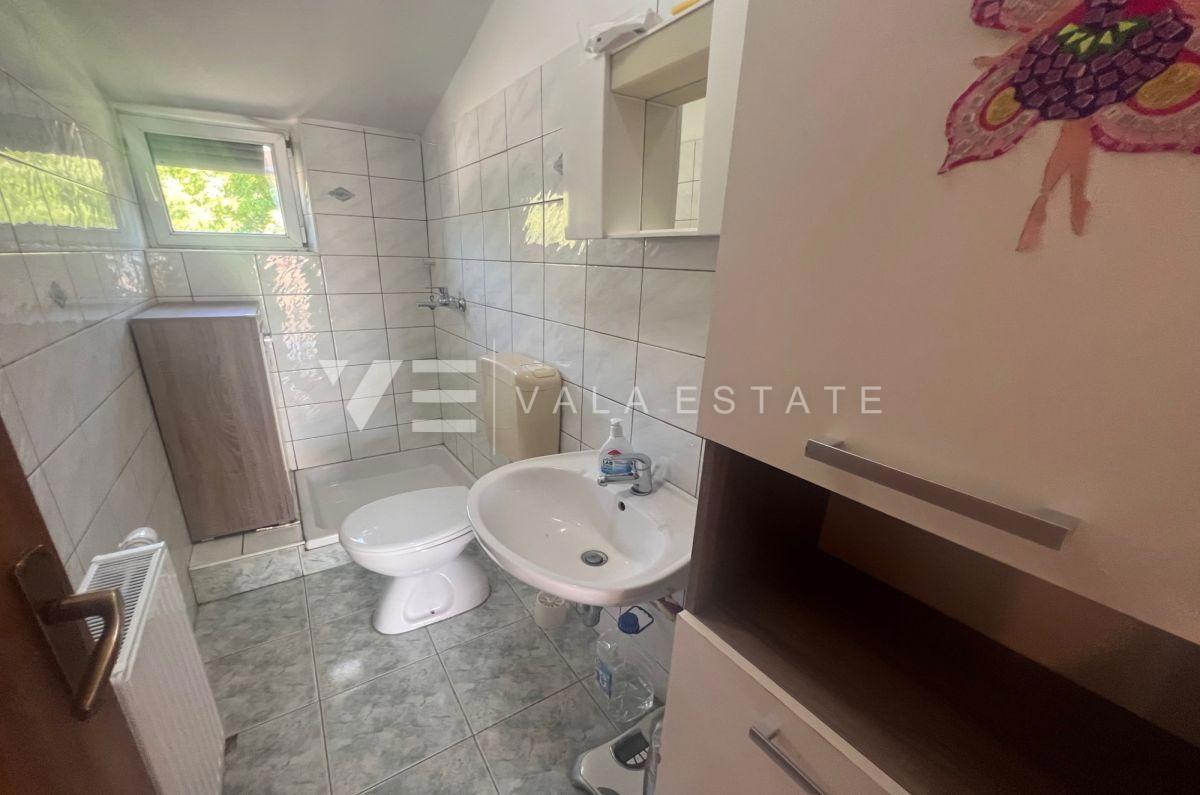 APARTMA Z POGLEDOM NA MORJE V BLIŽINI PLAŽE