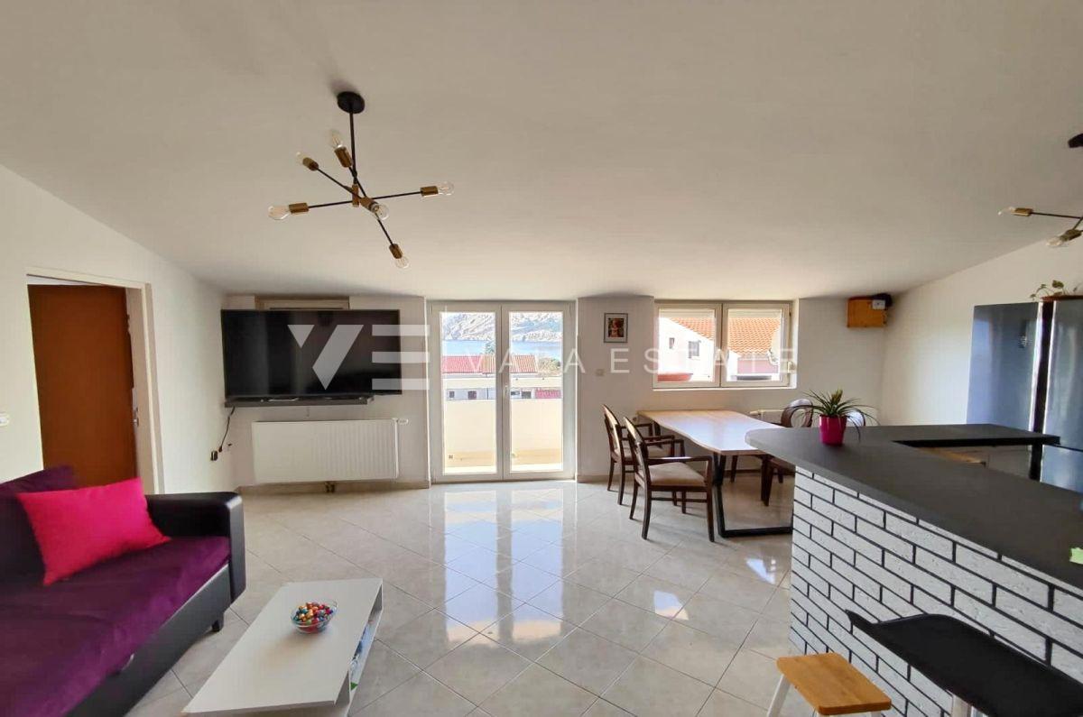 APARTMA Z POGLEDOM NA MORJE V BLIŽINI PLAŽE