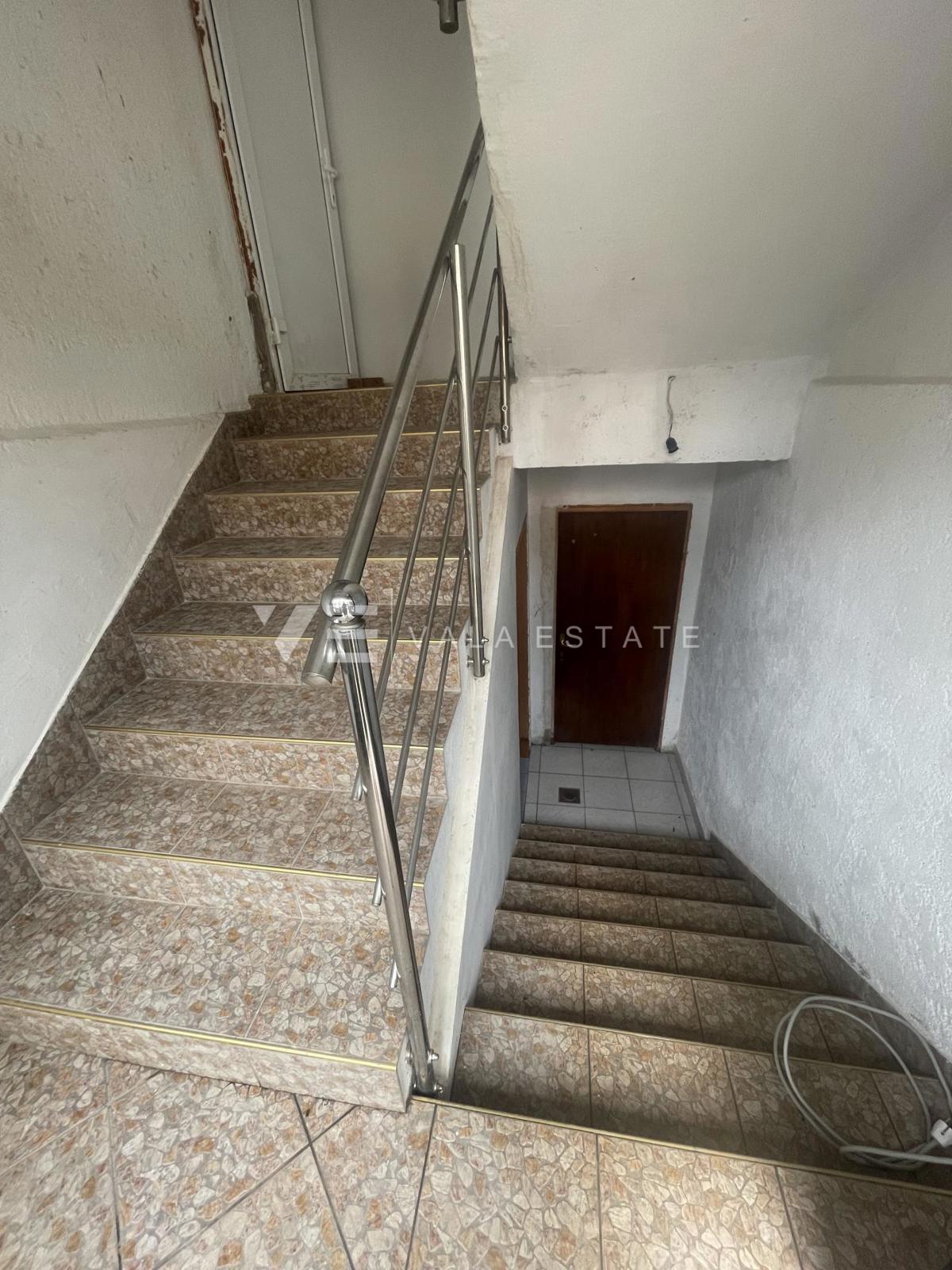 PRITLIČNI APARTMA Z VRTOM NA MIRNI LOKACIJI