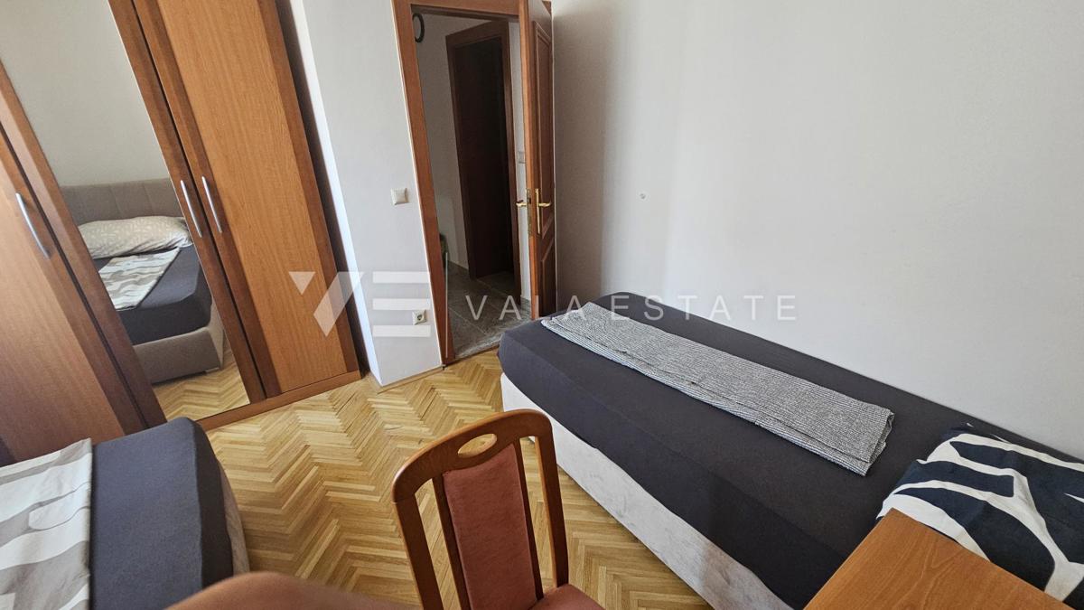 APARTMA Z POGLEDOM NA MORJE V BLIŽINI PLAŽE