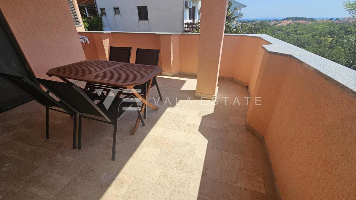 APARTMA Z POGLEDOM NA MORJE V BLIŽINI PLAŽE