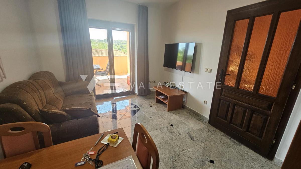 APARTMA Z POGLEDOM NA MORJE V BLIŽINI PLAŽE