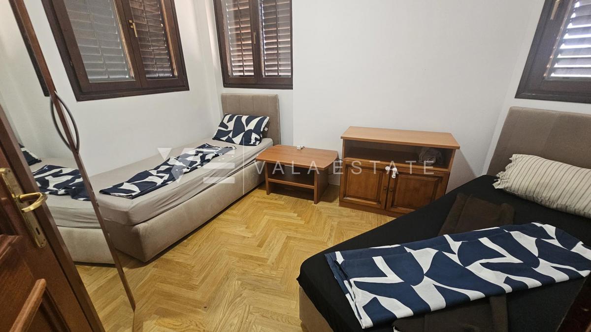 APARTMA Z POGLEDOM NA MORJE V BLIŽINI PLAŽE