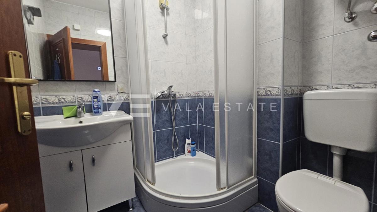 APARTMA Z POGLEDOM NA MORJE V BLIŽINI PLAŽE