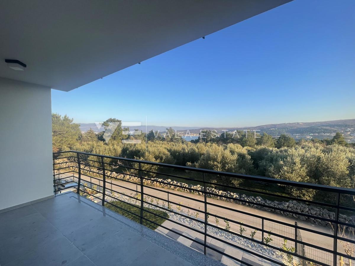 DVOSOBNI APARTMA V NOVOGRADNJI S POGLEDOM NA MORJE