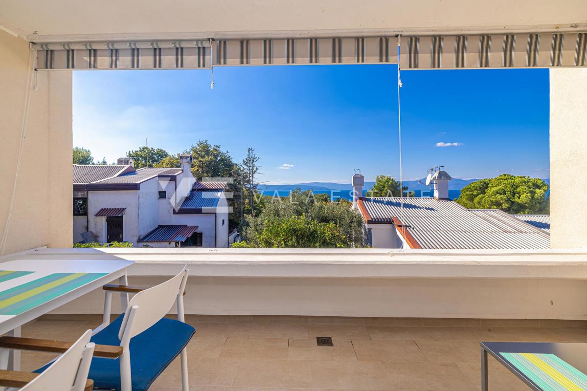 PRITLIČNA HIŠA Z VRTOM SAMO 400 M OD MORJA