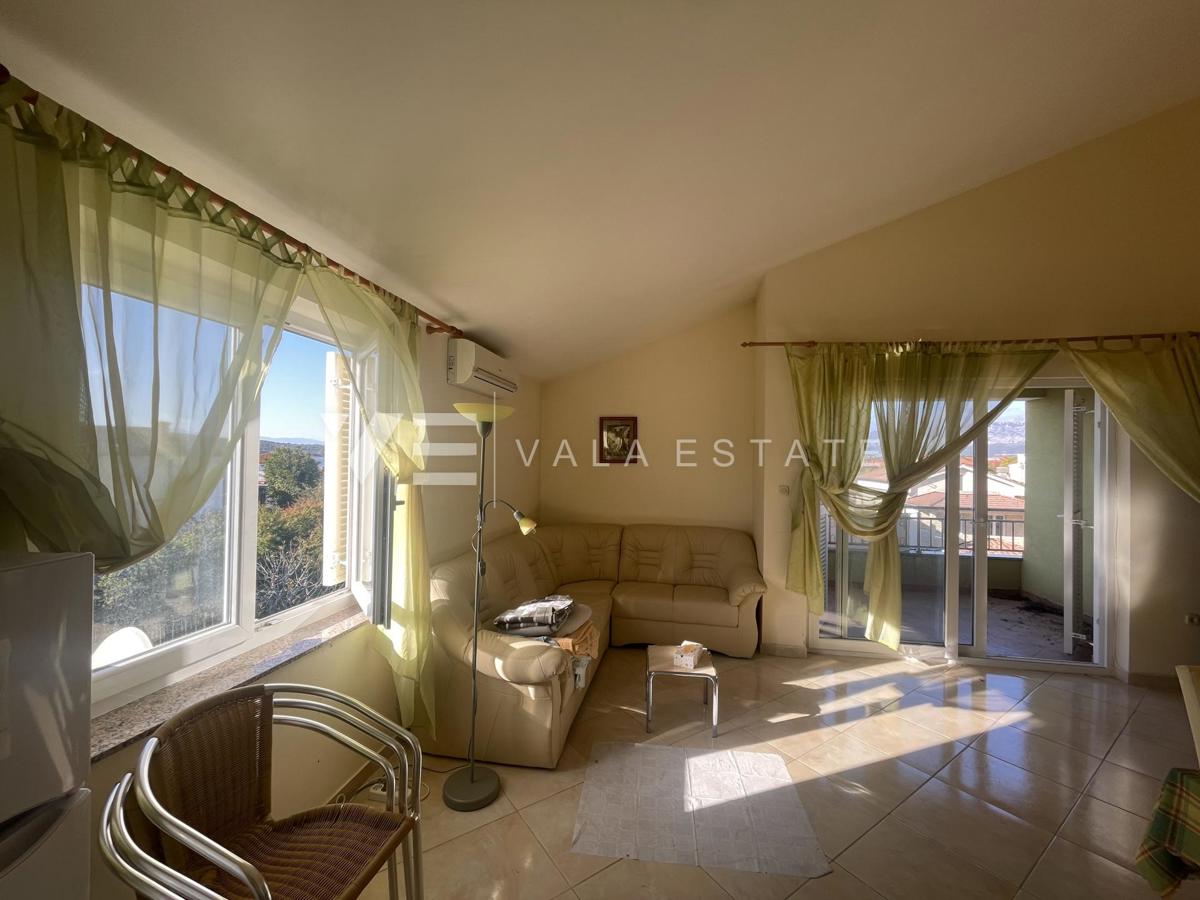 APARTMA Z POGLEDOM NA MORJE SAMO 50 M OD PLAŽE