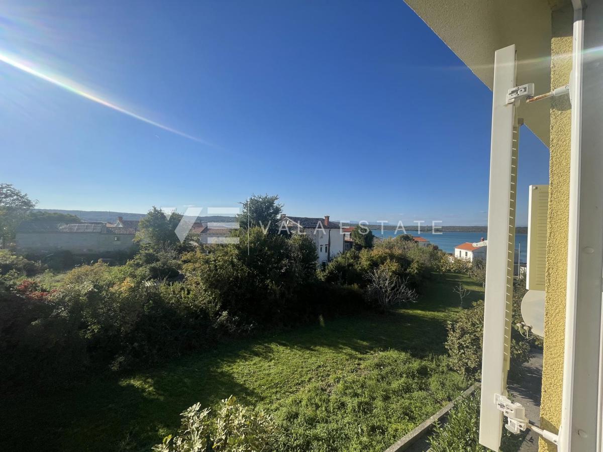 APARTMA Z POGLEDOM NA MORJE SAMO 50 M OD PLAŽE