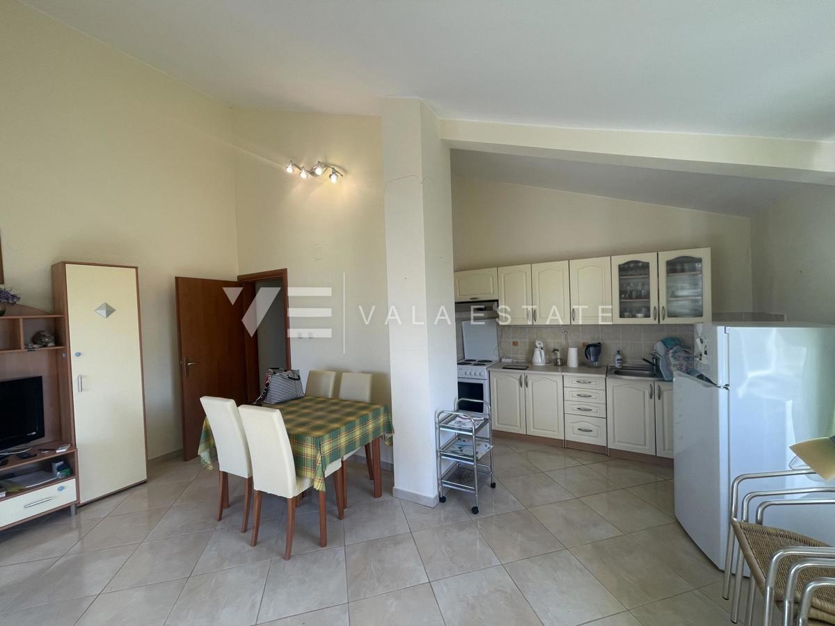 APARTMA Z POGLEDOM NA MORJE SAMO 50 M OD PLAŽE