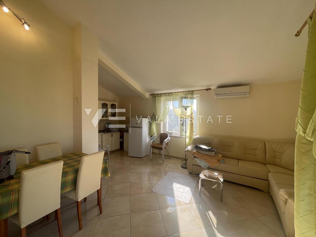 APARTMA Z POGLEDOM NA MORJE SAMO 50 M OD PLAŽE