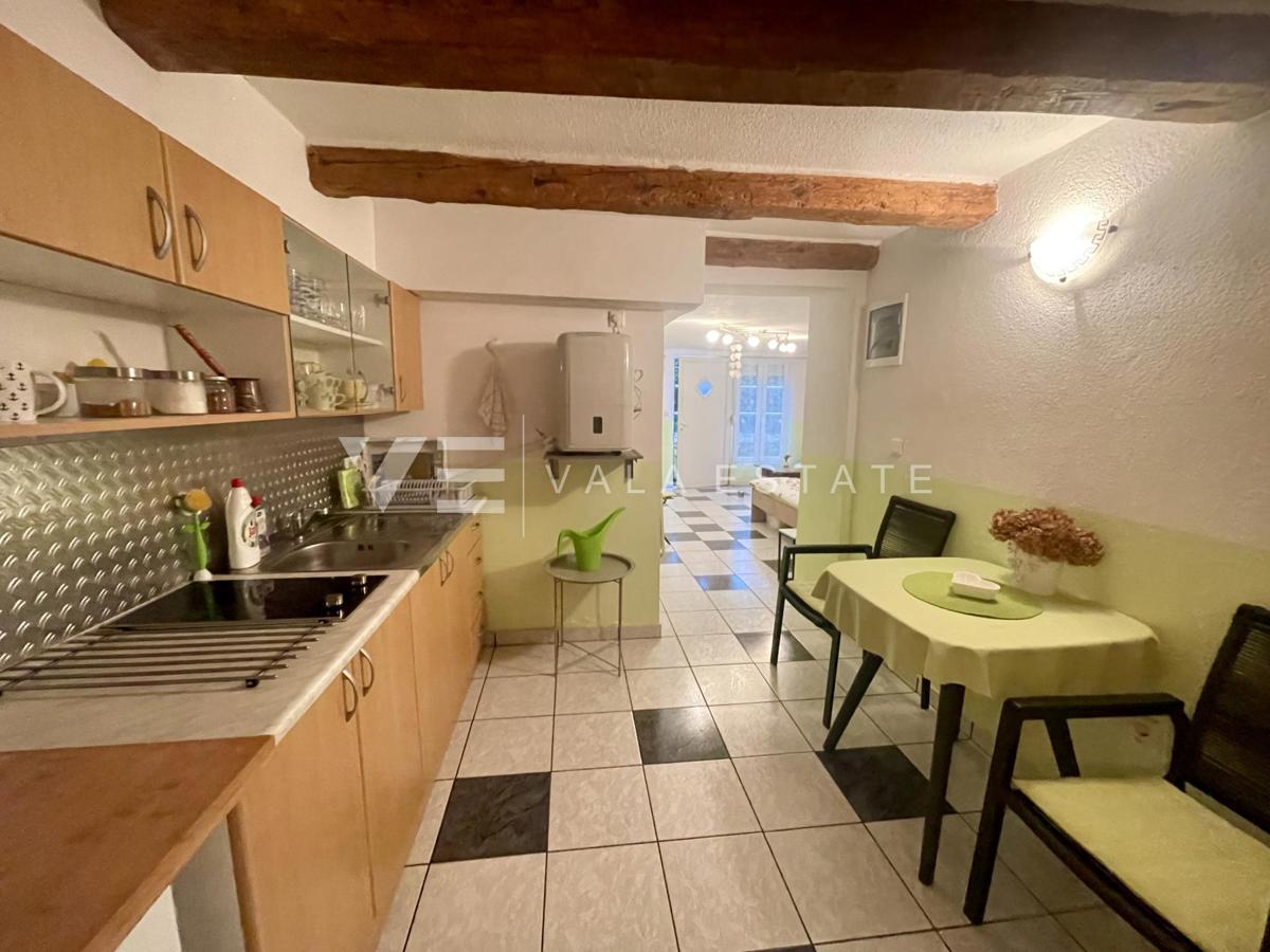 OPREMLJENI APARTMA V BLIŽINI MORJA IN ČUDOVITIH PLAŽ