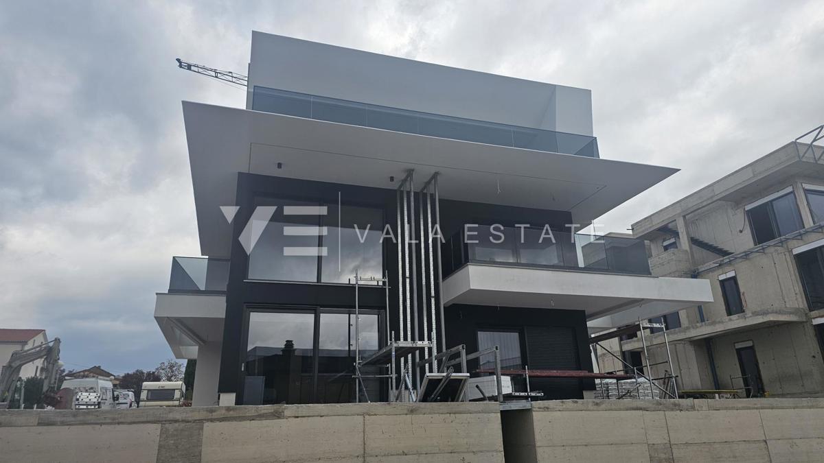 DVOSOBNI APARTMA V NOVOGRADNJI Z POGLEDOM NA MORJE