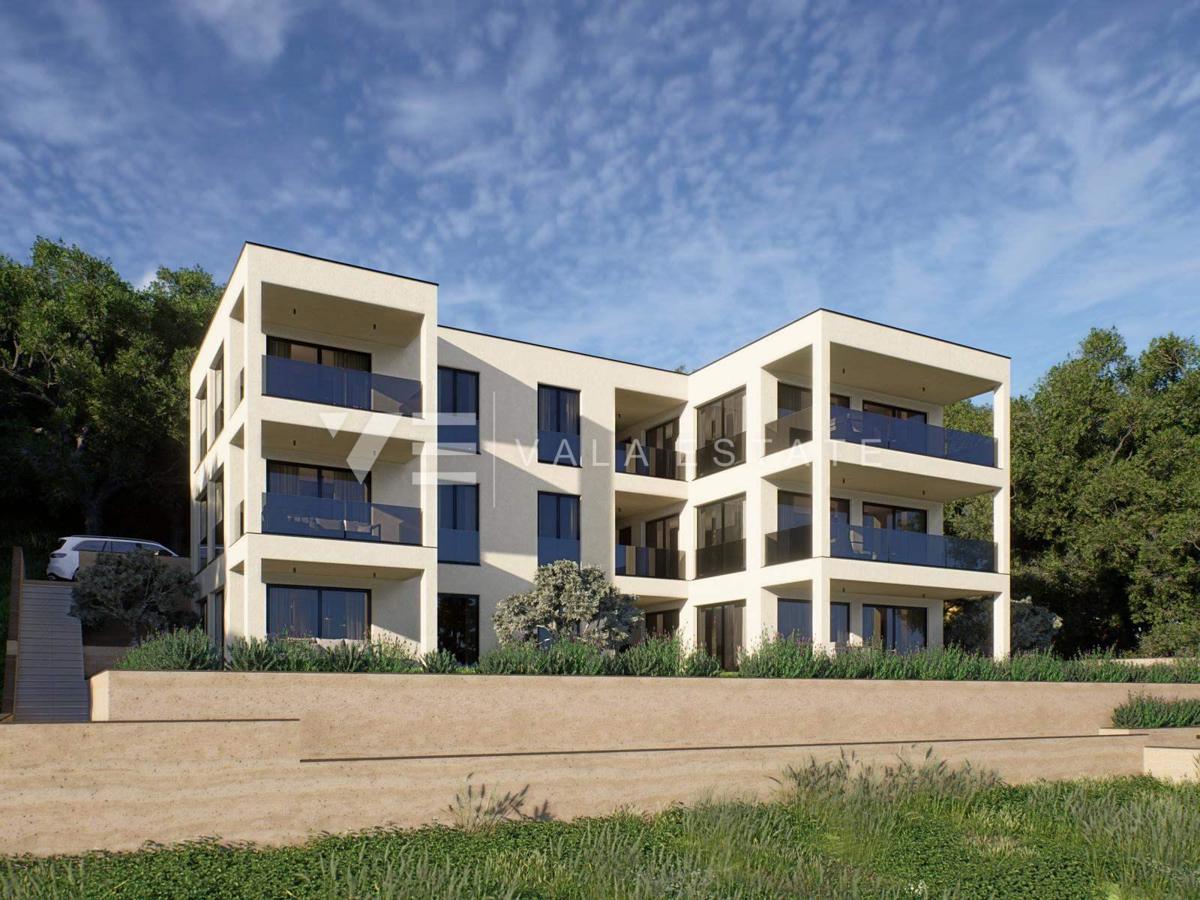 APARTMA Z ODPRTIM POGLEDOM NA MORJE V BLIŽINI PLAŽE