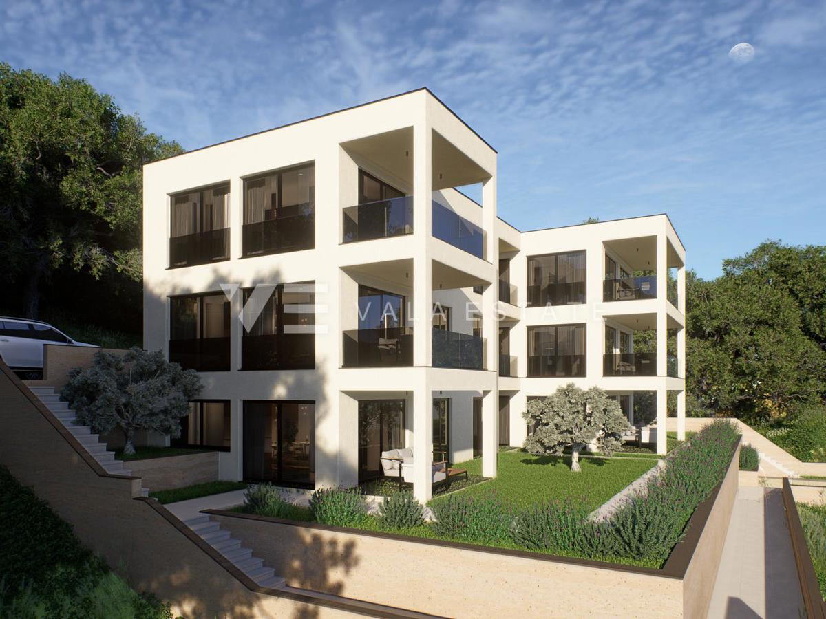 APARTMA Z ODPRTIM POGLEDOM NA MORJE V BLIŽINI PLAŽE