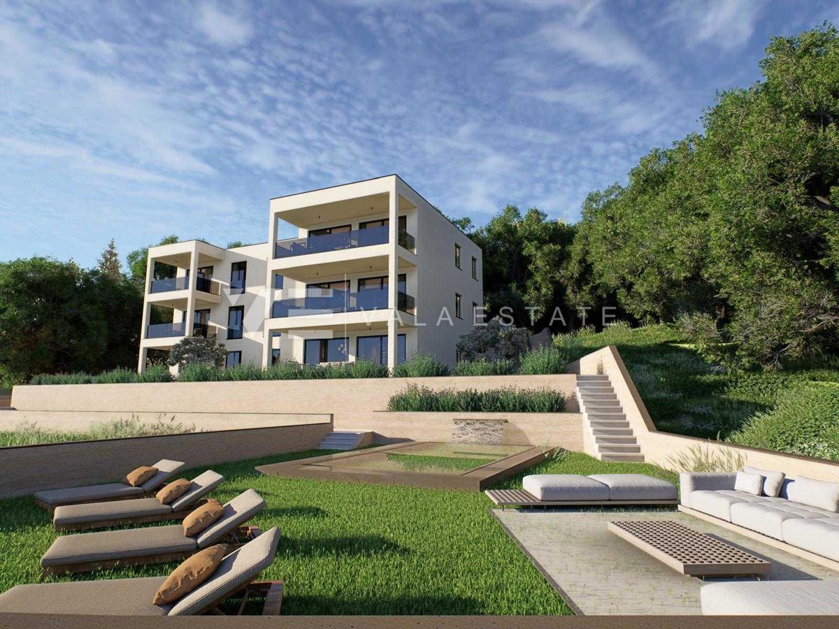 APARTMA Z ODPRTIM POGLEDOM NA MORJE V BLIŽINI PLAŽE
