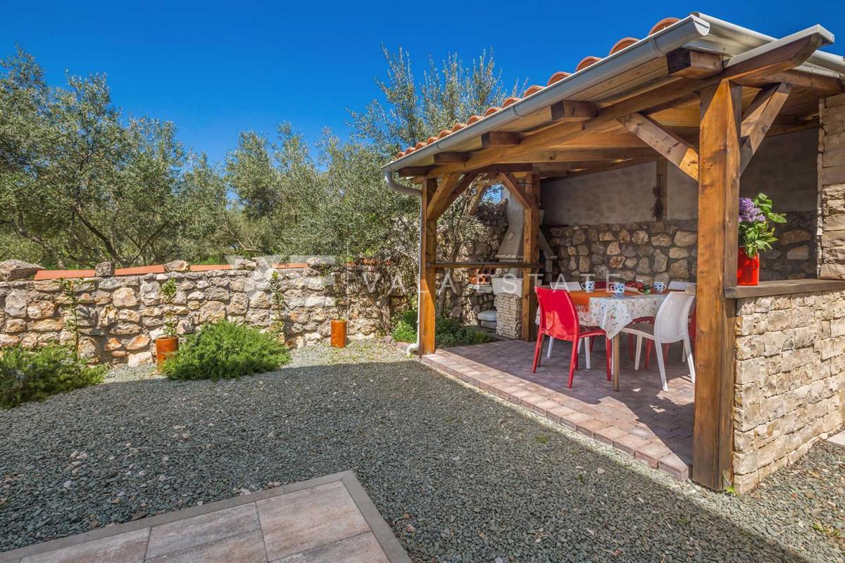 DVOJNA HIŠA Z POGLEDOM NA MORJE IN BAZENOM