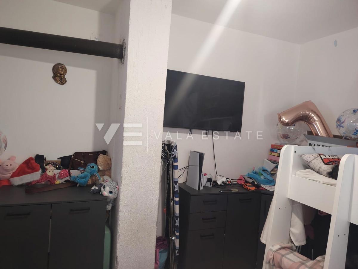 ENOSOBNI APARTMA NA MIRNI LOKACIJI