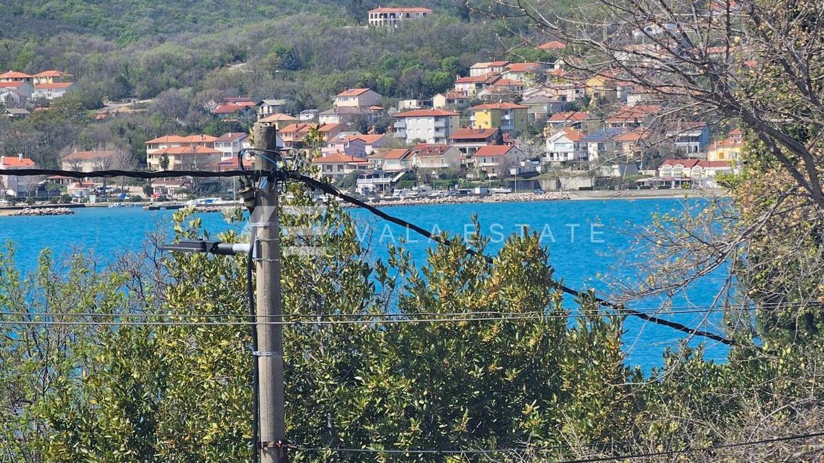APARTMA S POGLEDOM NA MORJE V BLIZINI PLAŽE