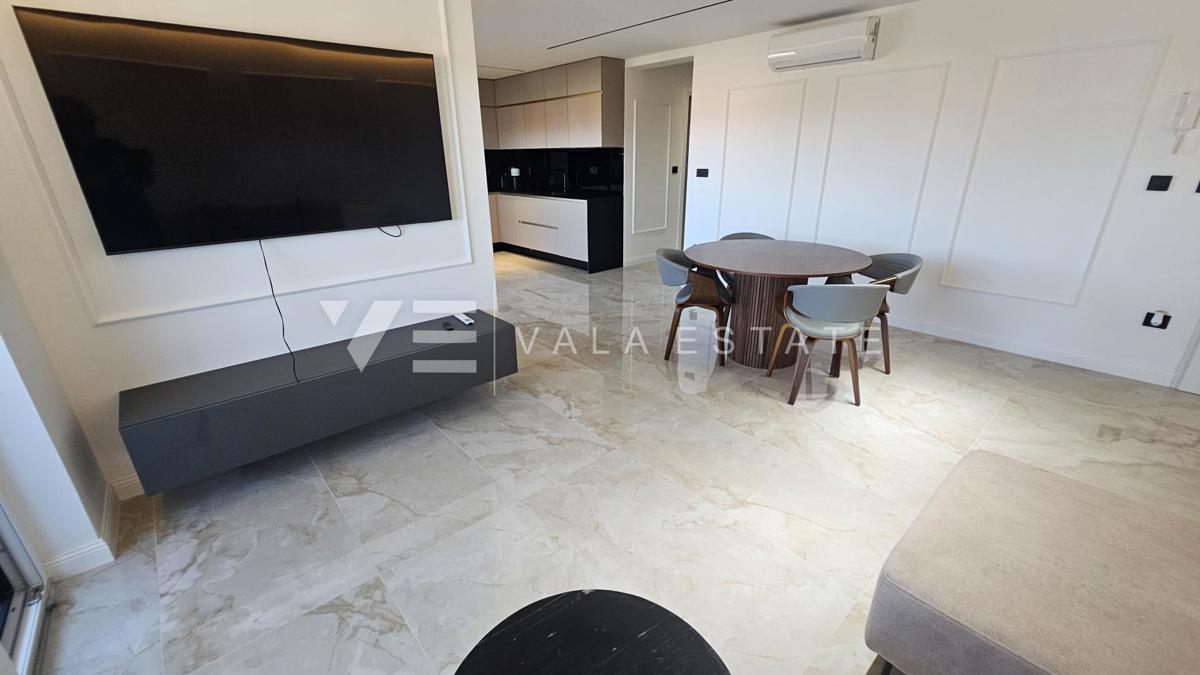 NOVOZGRAJENI APARTMA Z POGLEDOM NA MORJE