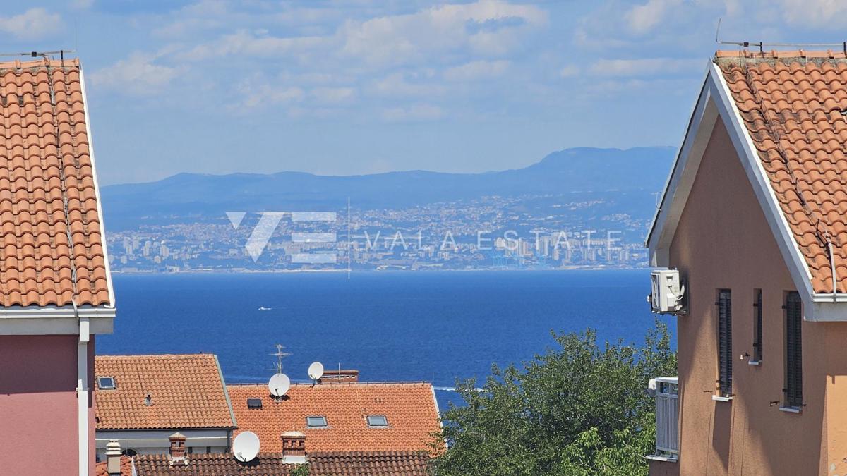 NOVOZGRAJENI APARTMA Z POGLEDOM NA MORJE