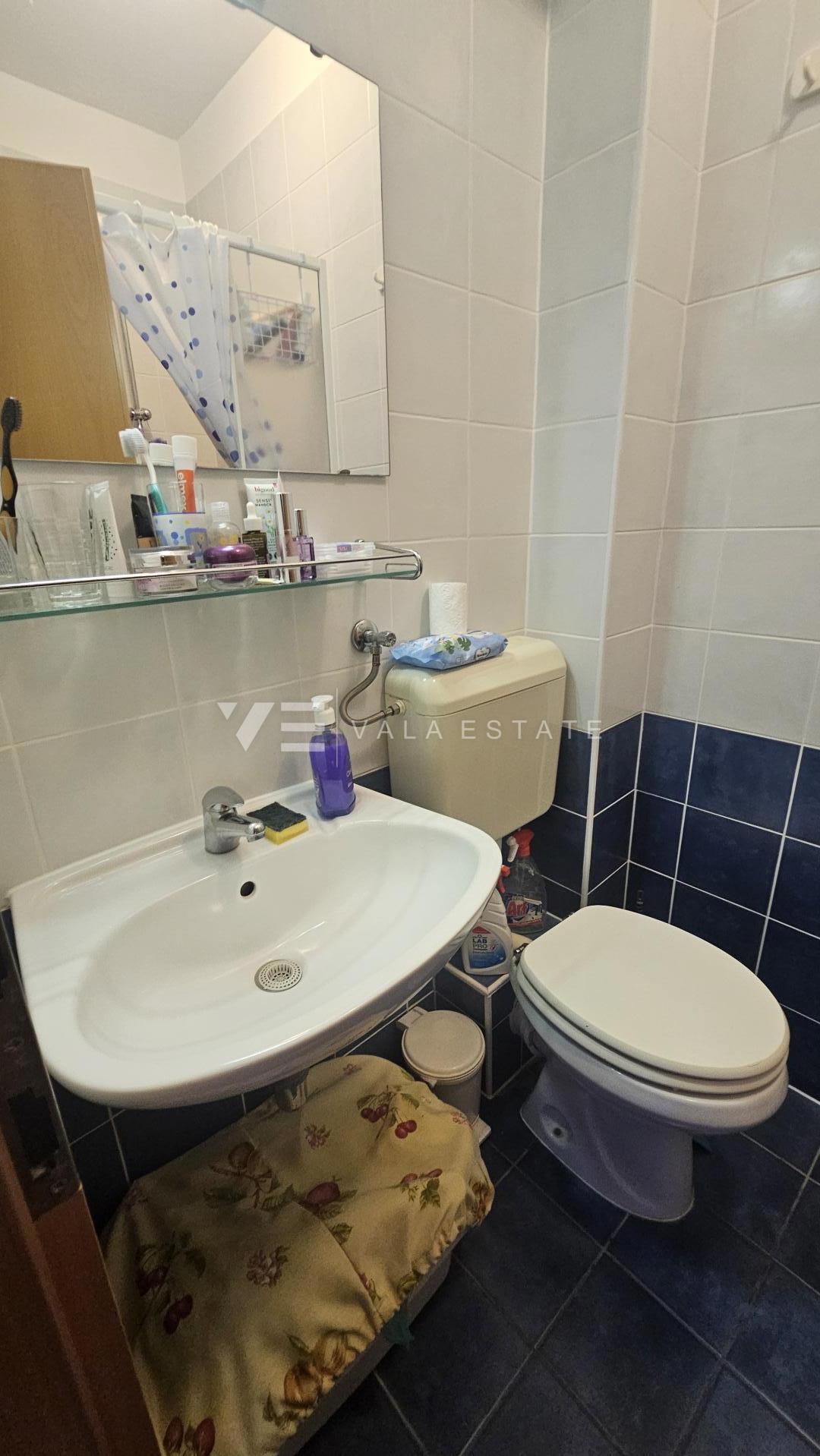 APARTMA Z POGLEDOM NA MORJE V BLIŽINI PLAŽE