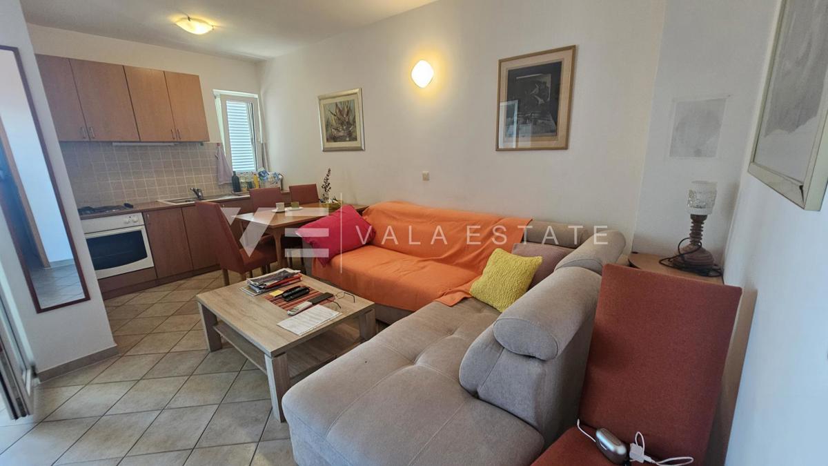 APARTMA Z POGLEDOM NA MORJE V BLIŽINI PLAŽE