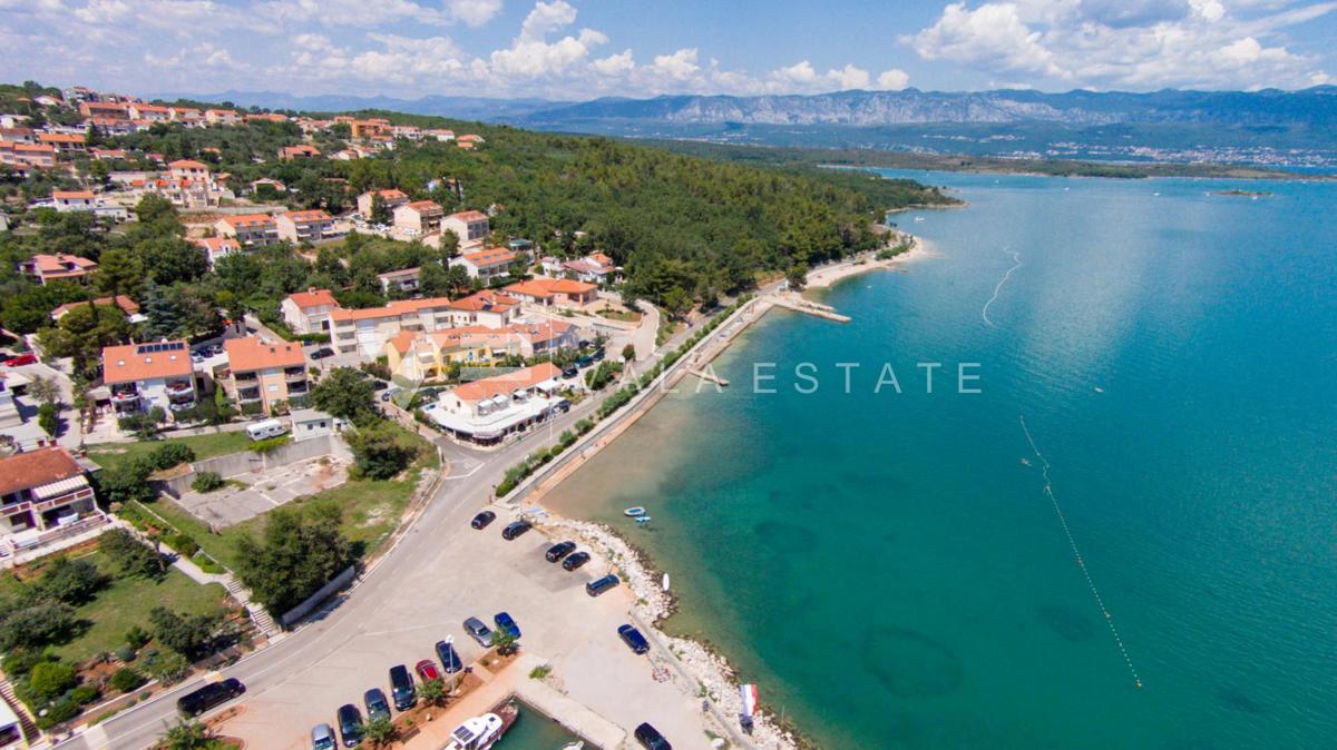 GRADBENO ZEMLJIŠČE Z POGLEDOM NA MORJE